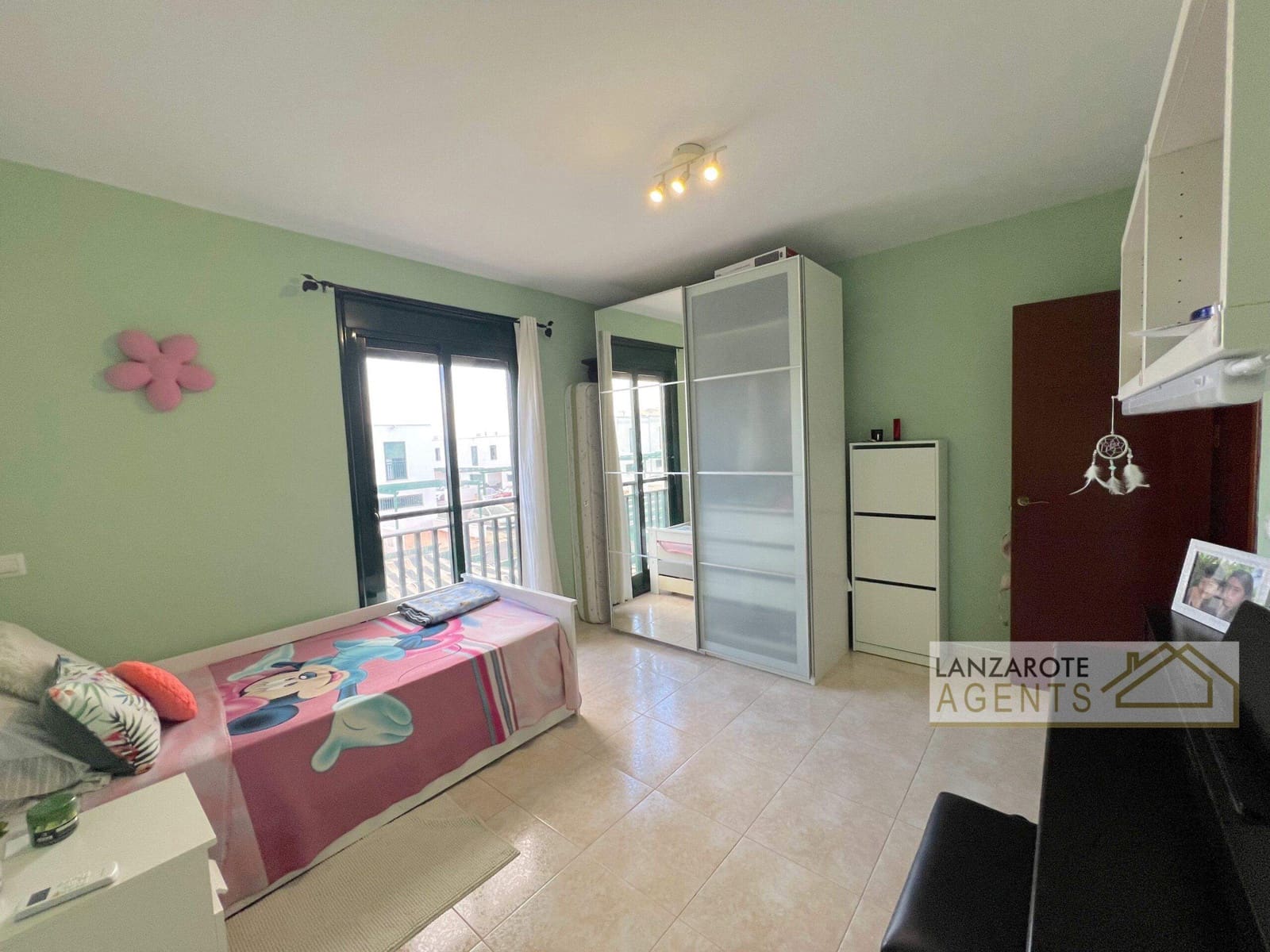 3 sovrum Radhus till salu i Playa Blanca med garage - 270 000 € (Ref: 9511185)