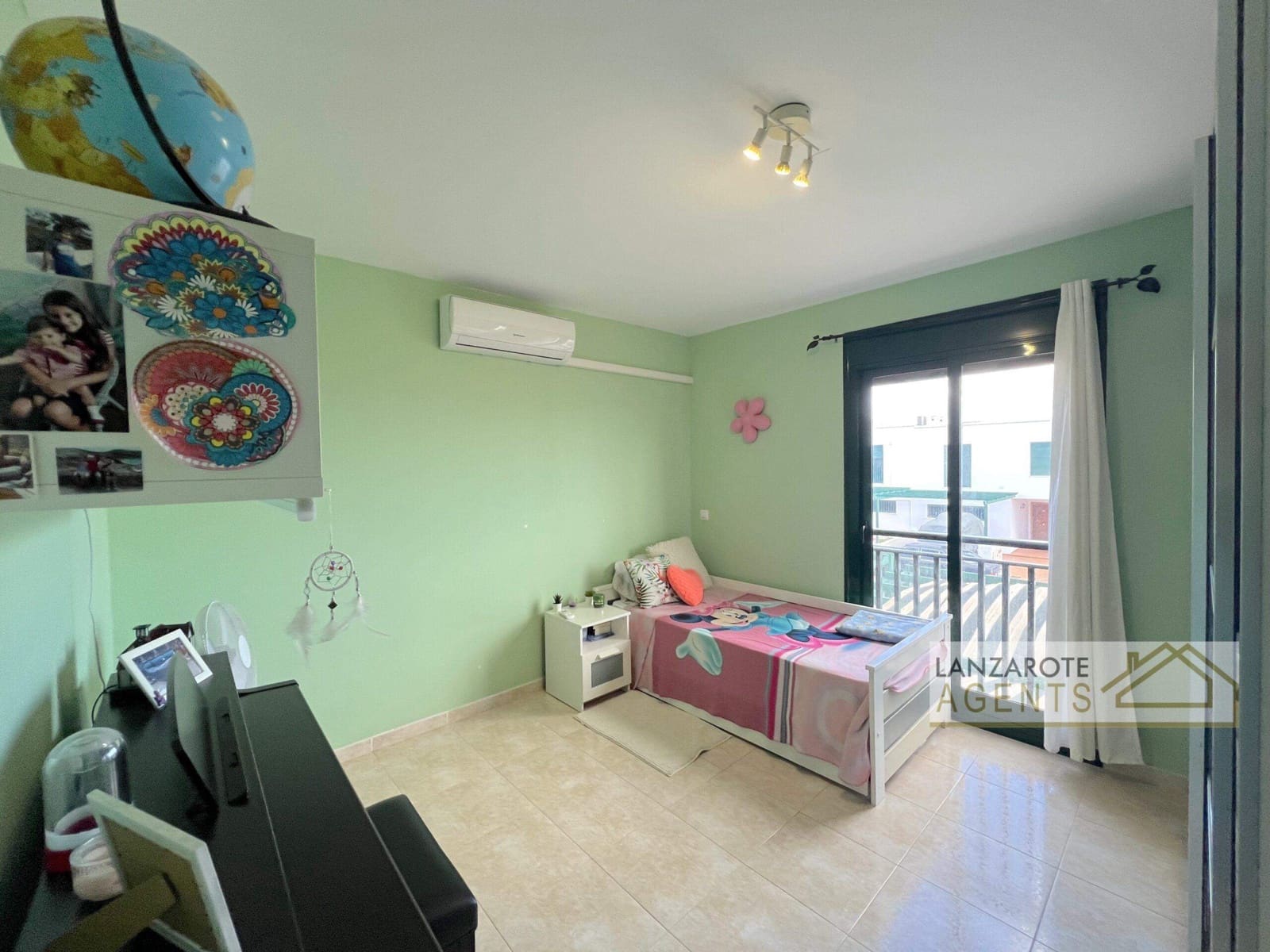 3 sovrum Radhus till salu i Playa Blanca med garage - 270 000 € (Ref: 9511185)