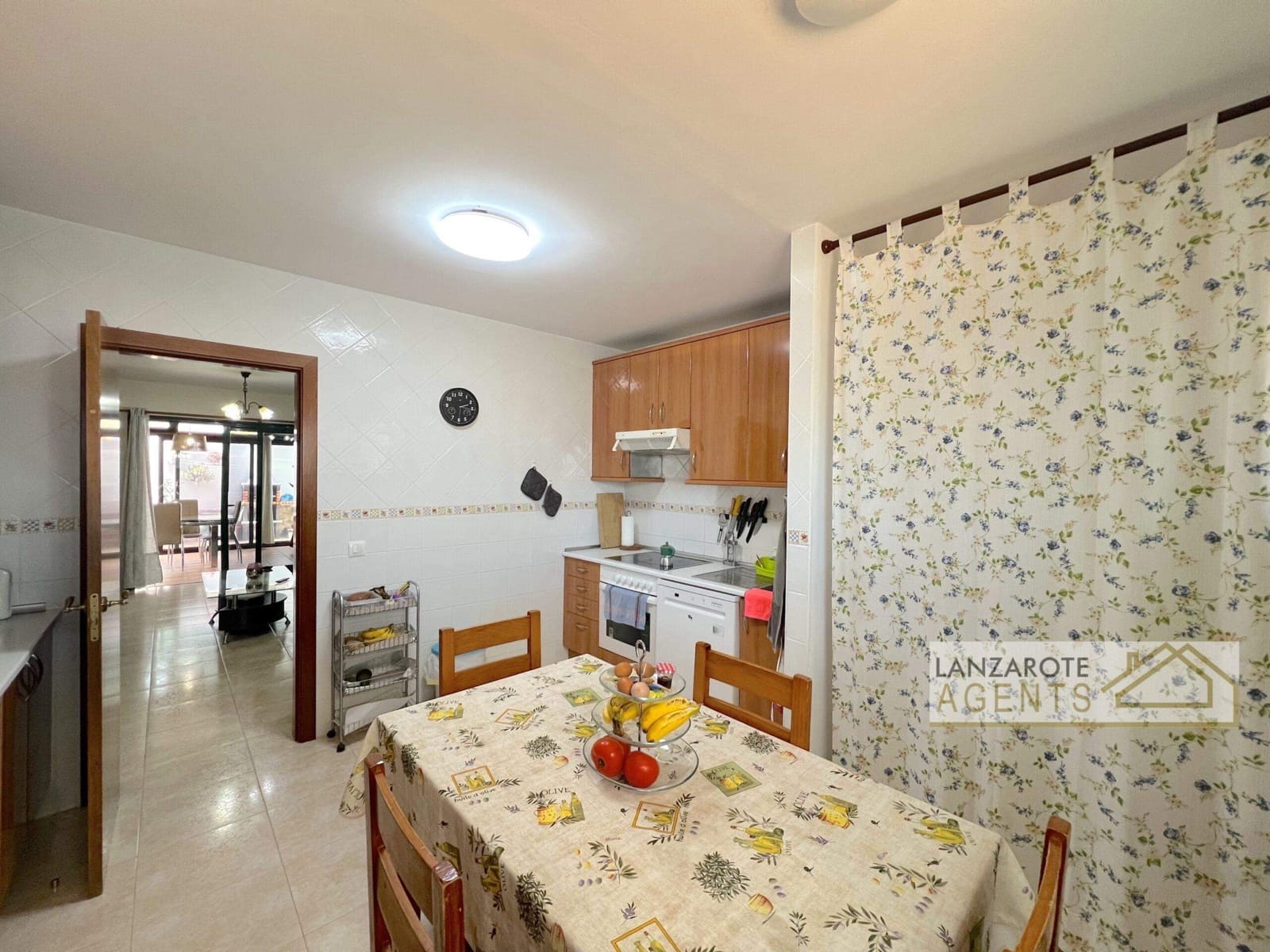 3 sovrum Radhus till salu i Playa Blanca med garage - 270 000 € (Ref: 9511185)