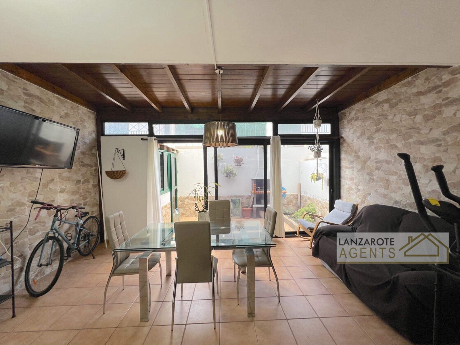 3 sovrum Radhus till salu i Playa Blanca med garage - 270 000 € (Ref: 9511185)