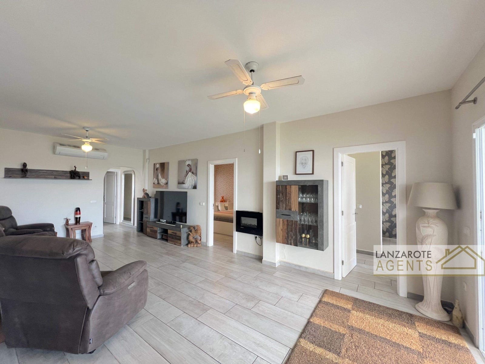 4 sypialnia Willa na sprzedaż w Playa Blanca - 499 000 € (Ref: 9511186)