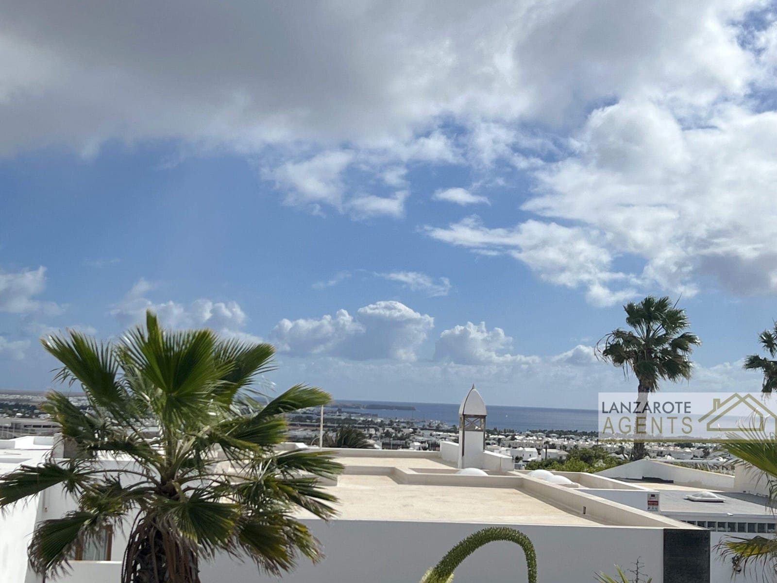 4 sypialnia Willa na sprzedaż w Playa Blanca - 499 000 € (Ref: 9511186)