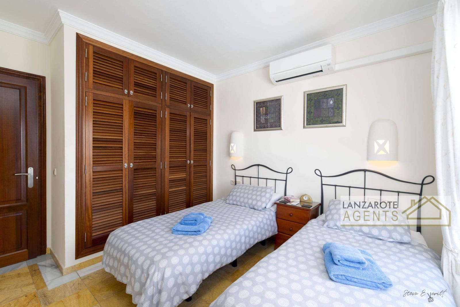 3 bedroom Villa for sale in Playa Blanca - € 485,000 (Ref: 9523369)