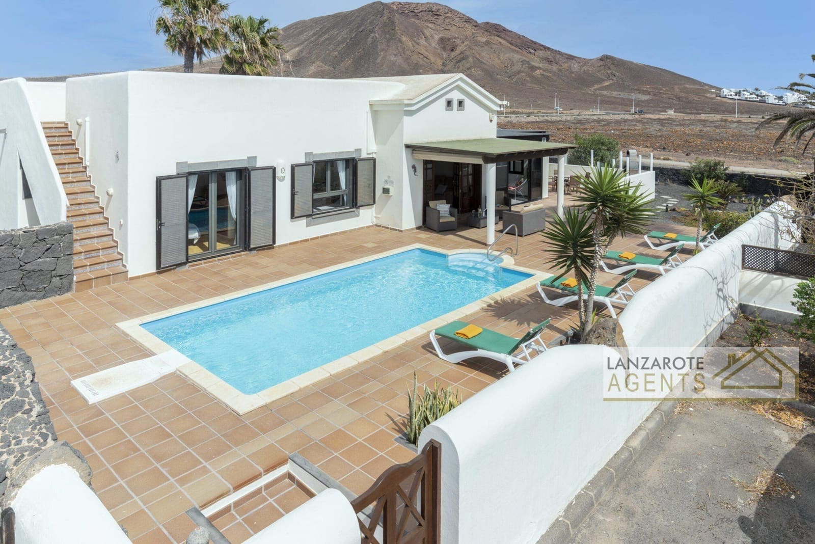 3 bedroom Villa for sale in Playa Blanca - € 485,000 (Ref: 9523369)