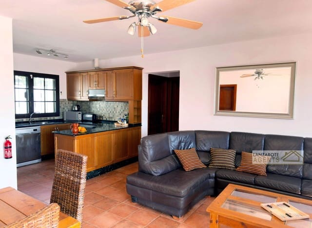 3 makuuhuone Huvila myytävänä paikassa Playa Blanca, Yaiza - 445 000 € (Ref: 9588479)