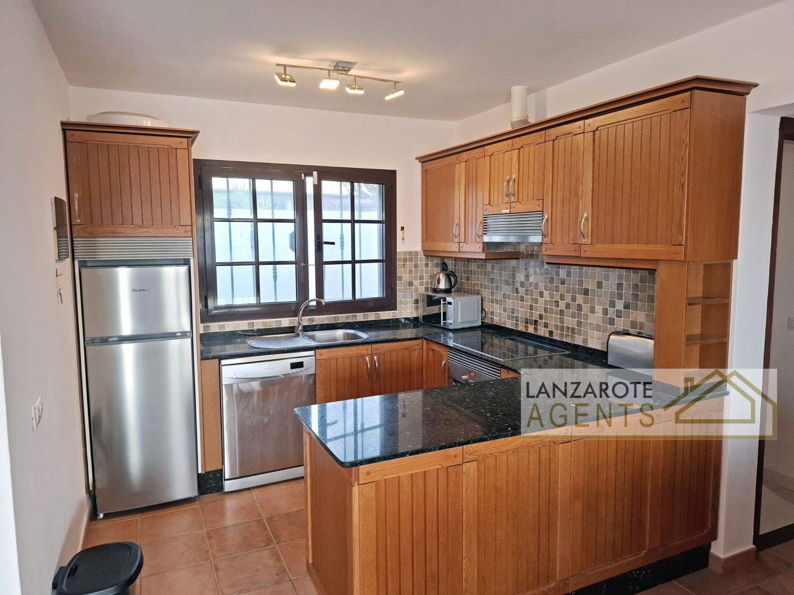 3 makuuhuone Huvila myytävänä paikassa Playa Blanca - 445 000 € (Ref: 9588479)