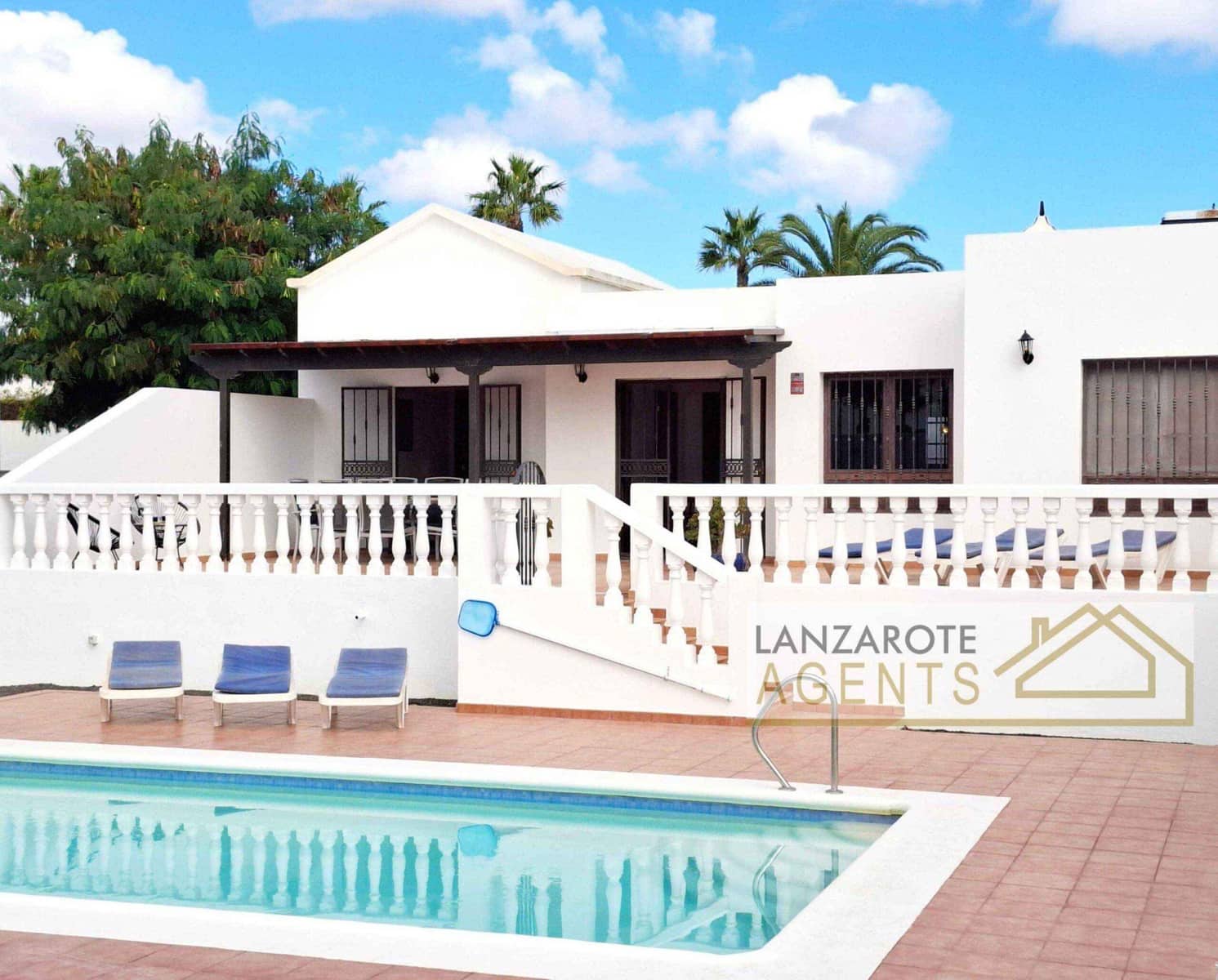 3 makuuhuone Huvila myytävänä paikassa Playa Blanca - 445 000 € (Ref: 9588479)