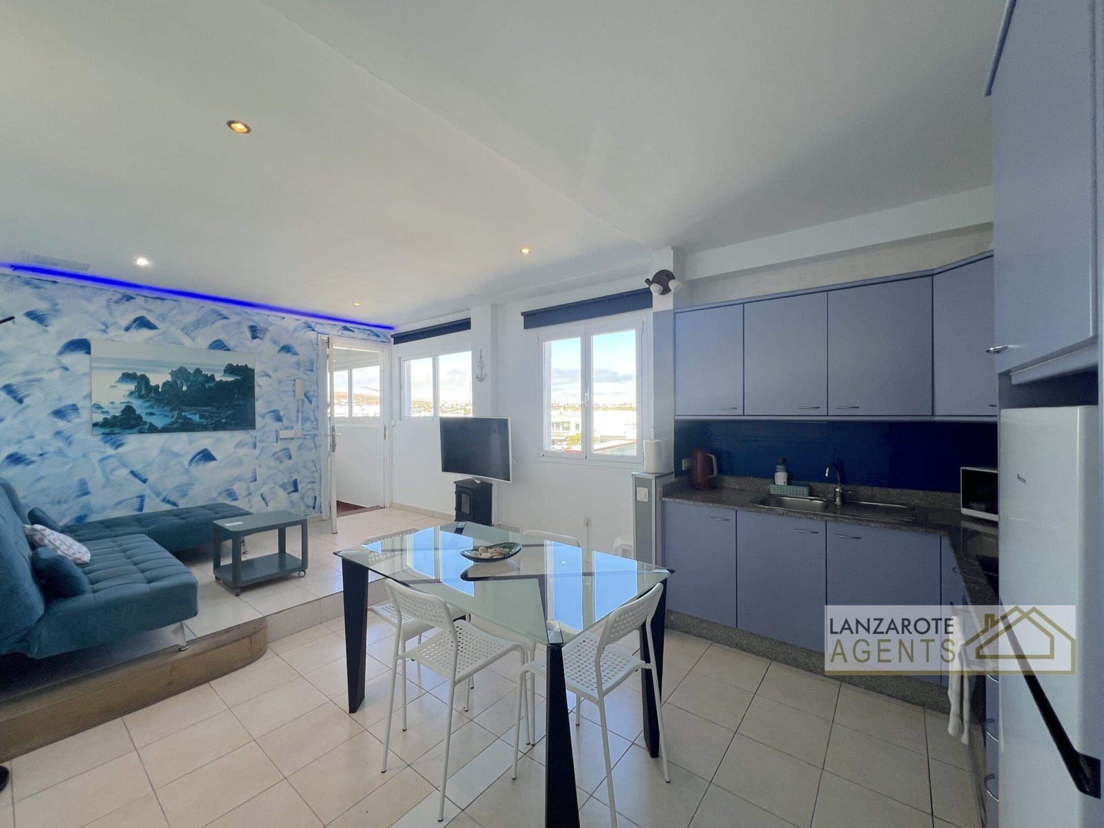 2 slaapkamer Appartement te koop in Playa Blanca - € 269.000 (Ref: 9598206)