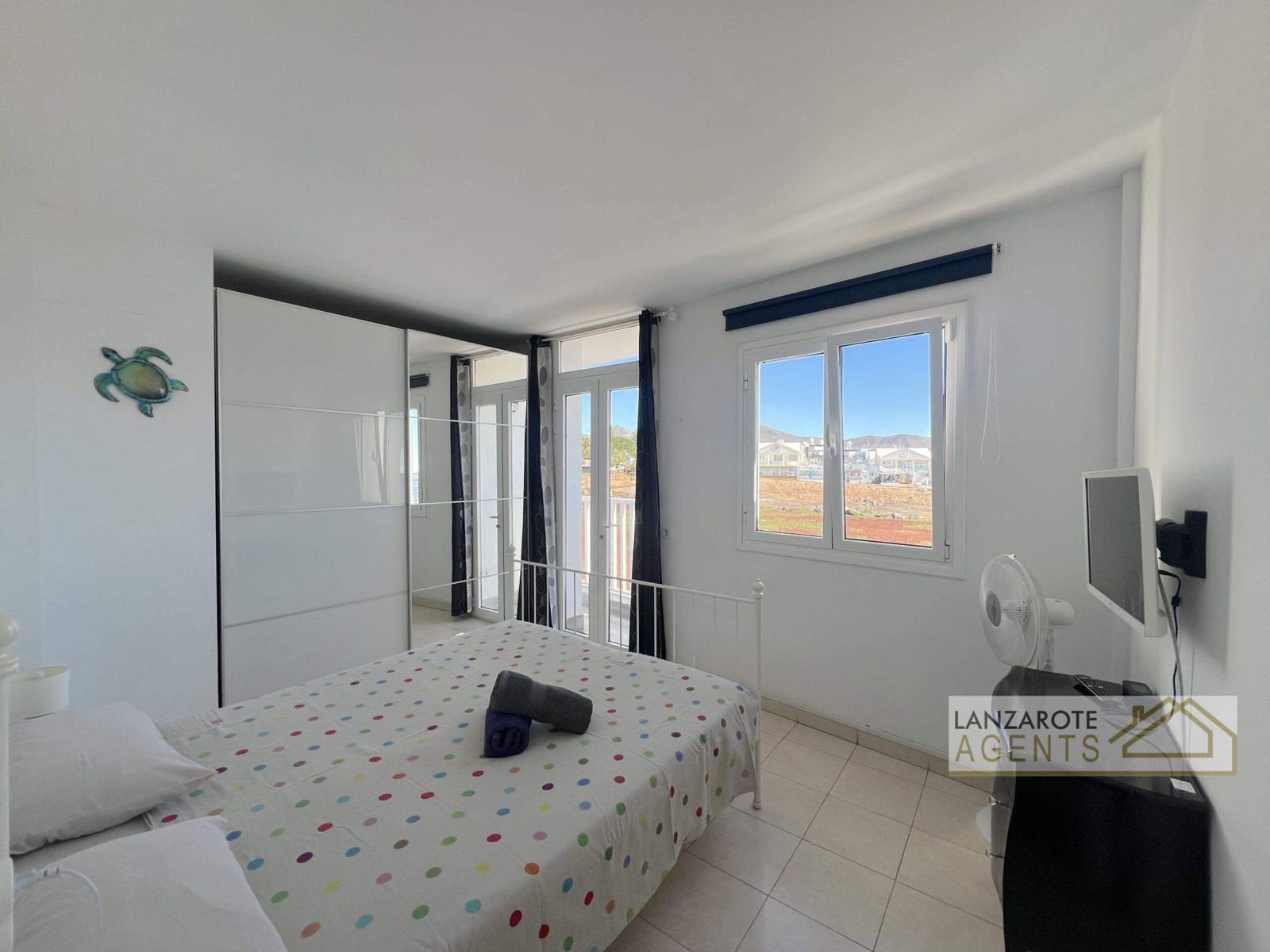 2 slaapkamer Appartement te koop in Playa Blanca - € 269.000 (Ref: 9598206)