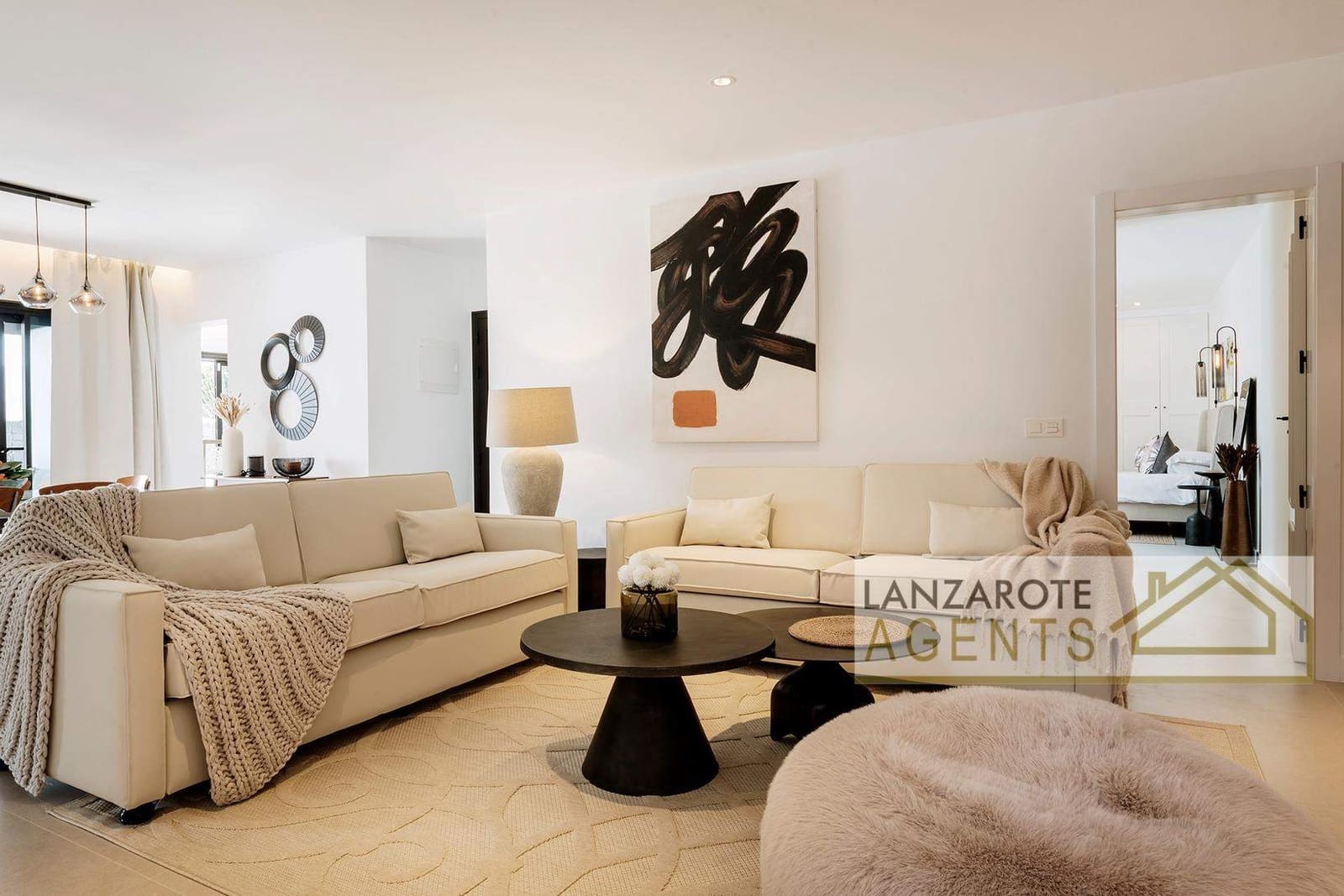 4 makuuhuone Huvila myytävänä paikassa Playa Blanca - 250 000 € (Ref: 9600009)