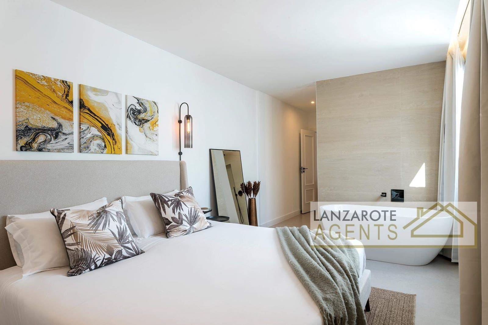 4 makuuhuone Huvila myytävänä paikassa Playa Blanca - 250 000 € (Ref: 9600009)