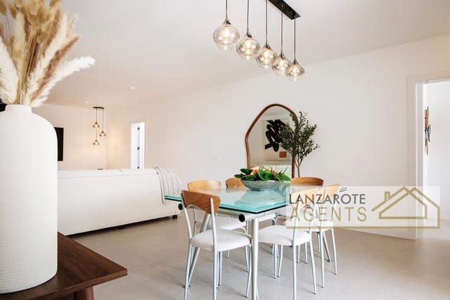 4 makuuhuone Huvila myytävänä paikassa Playa Blanca, Yaiza - 250 000 € (Ref: 9600009)