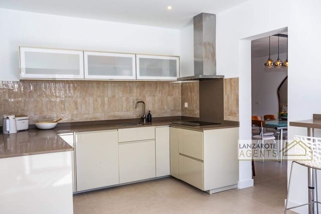 4 makuuhuone Huvila myytävänä paikassa Playa Blanca, Yaiza - 250 000 € (Ref: 9600009)