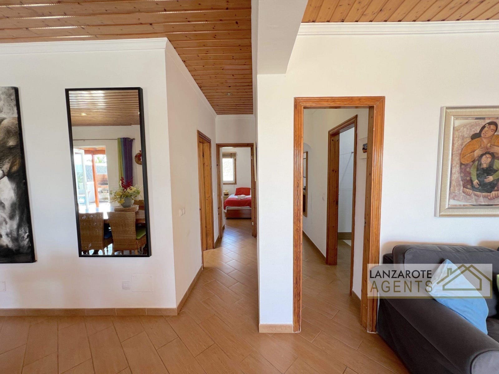 4 bedroom Villa for sale in Playa Blanca - € 545,000 (Ref: 9610211)