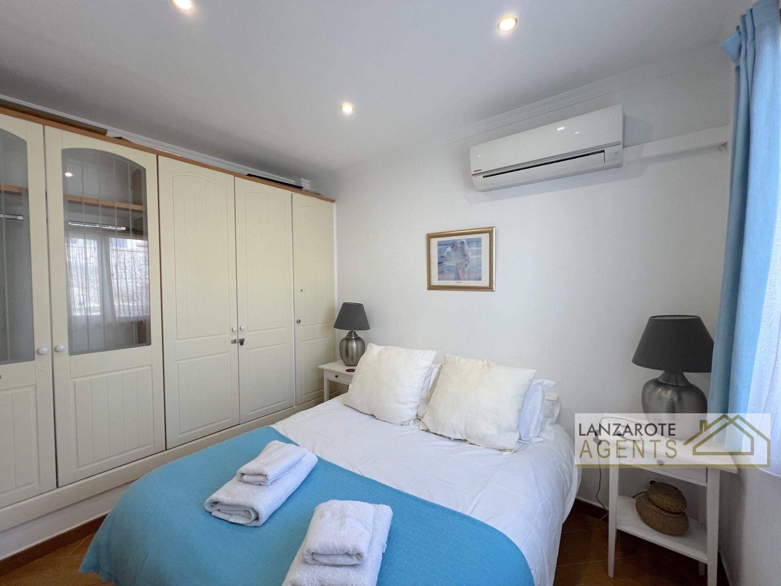 4 bedroom Villa for sale in Playa Blanca - € 545,000 (Ref: 9610211)