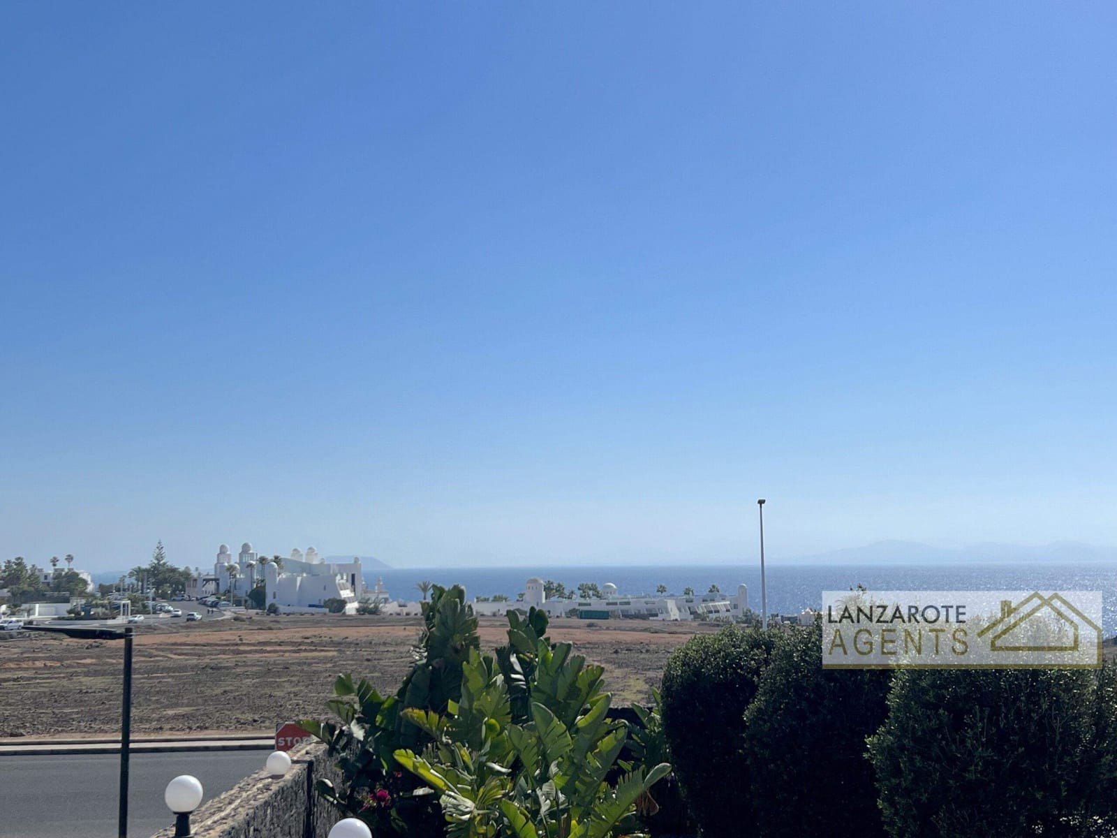 4 bedroom Villa for sale in Playa Blanca - € 545,000 (Ref: 9610211)