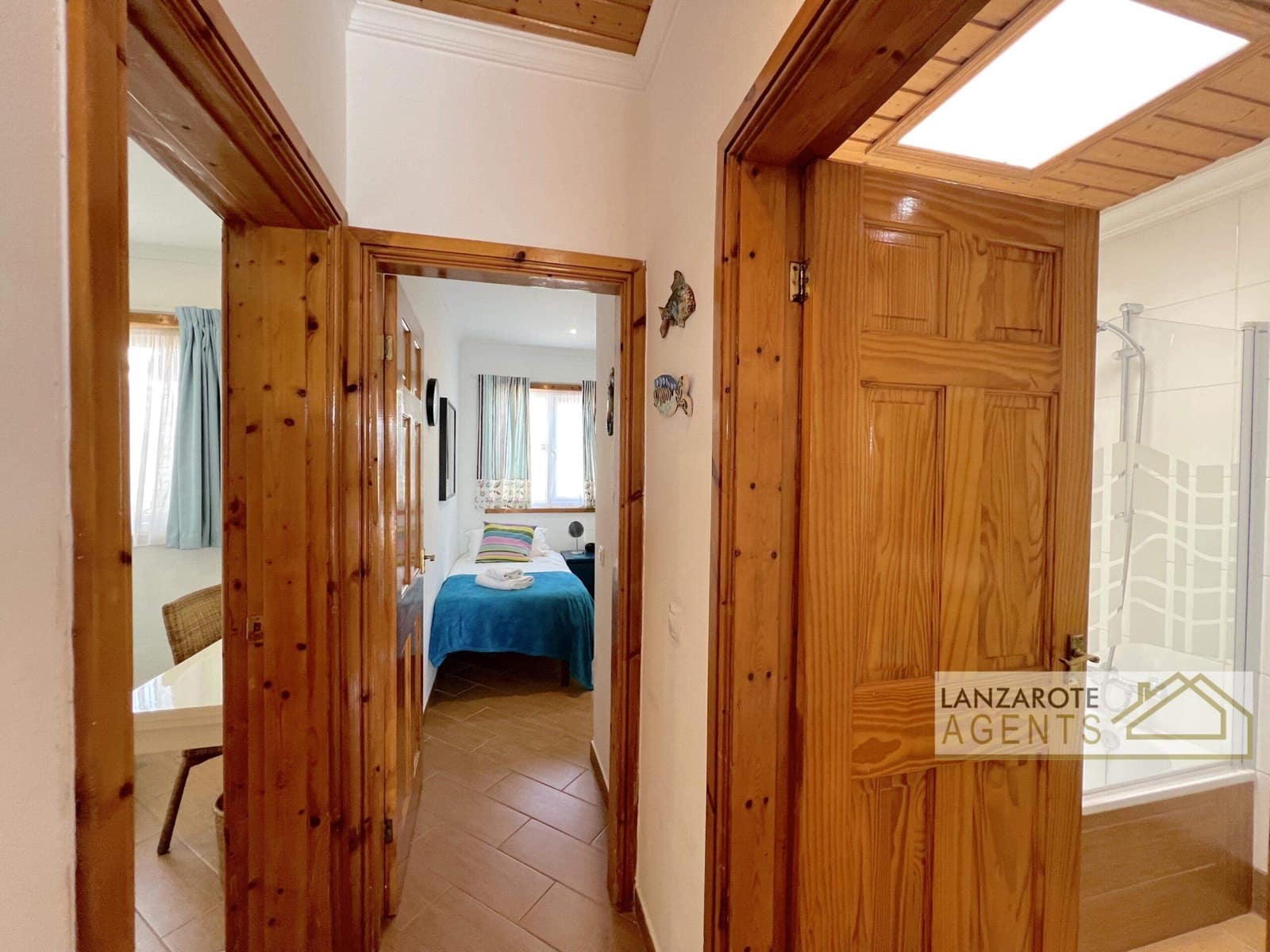 4 bedroom Villa for sale in Playa Blanca - € 545,000 (Ref: 9610211)