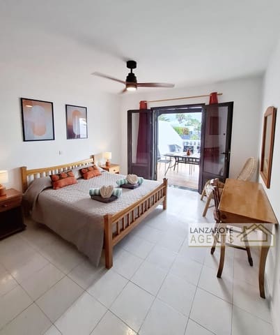 3 soverom Villa til salgs i Playa Blanca, Yaiza - € 460 000 (Ref: 9627997)