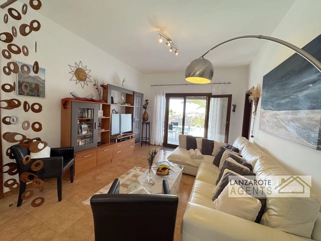 3 sovrum Villa till salu i Playa Blanca, Yaiza - 535 000 € (Ref: 9652395)