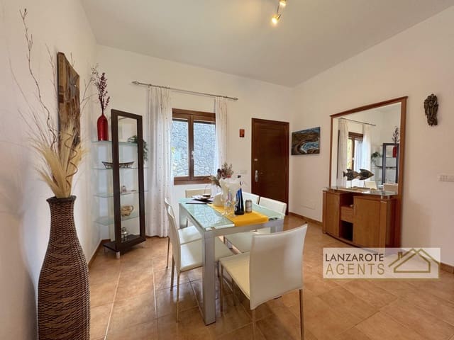 3 sovrum Villa till salu i Playa Blanca, Yaiza - 535 000 € (Ref: 9652395)