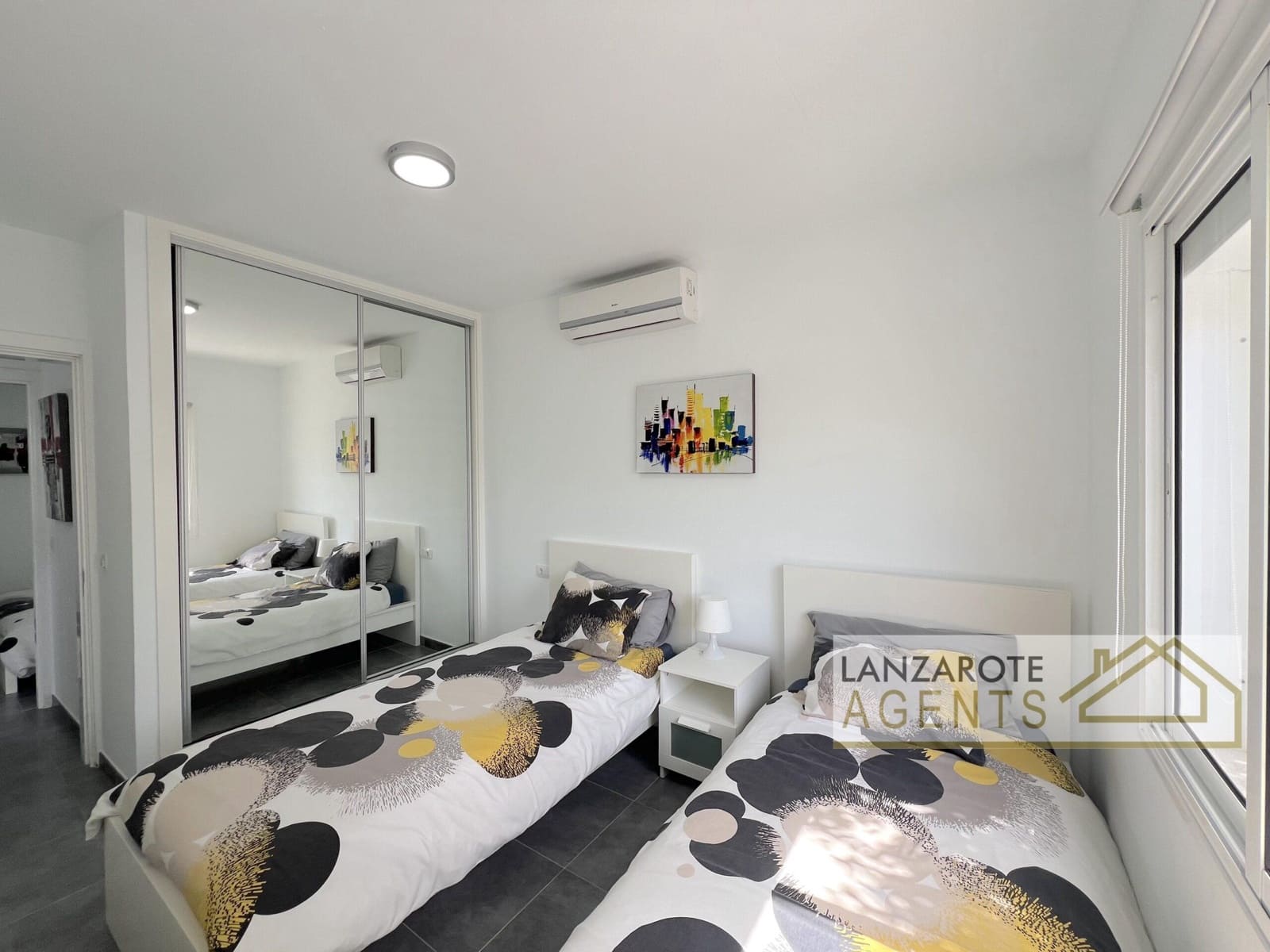 2 bedroom Bungalow for sale in Playa Blanca with pool - € 220,000 (Ref: 9656493)