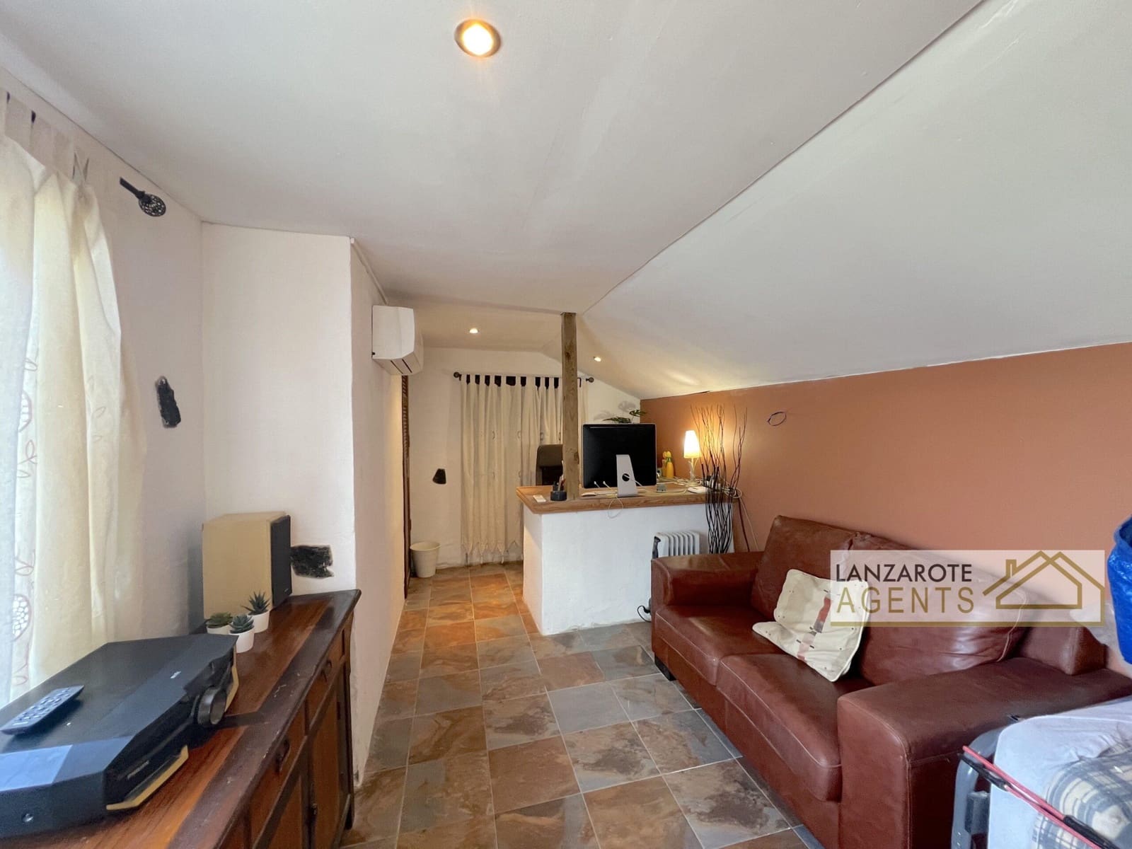 3 sypialnia Willa na sprzedaż w Playa Blanca z garażem - 544 995 € (Ref: 9691448)