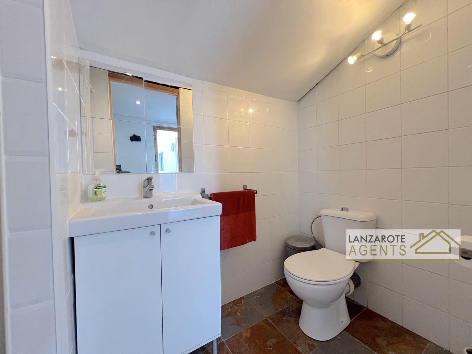 3 sypialnia Willa na sprzedaż w Playa Blanca z garażem - 544 995 € (Ref: 9691448)