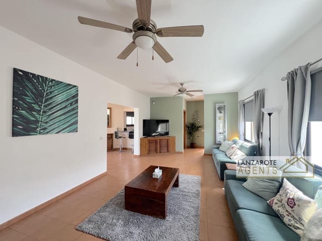 3 quarto Moradia para venda em Playa Blanca, Yaiza com garagem - 544 995 € (Ref: 9691448)