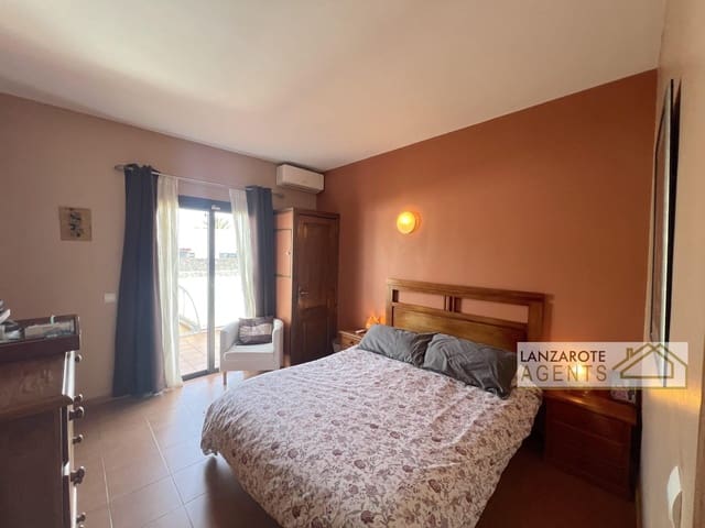 3 quarto Moradia para venda em Playa Blanca, Yaiza com garagem - 544 995 € (Ref: 9691448)