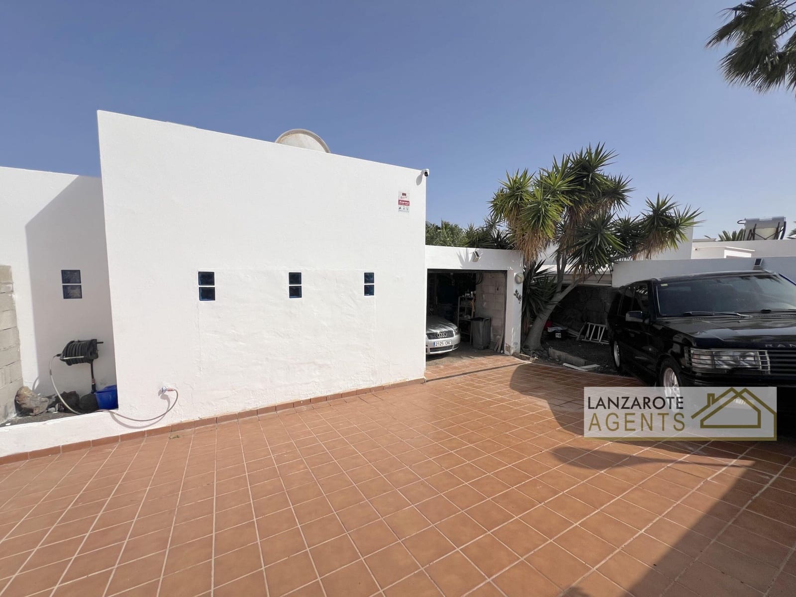 3 sypialnia Willa na sprzedaż w Playa Blanca z garażem - 544 995 € (Ref: 9691448)