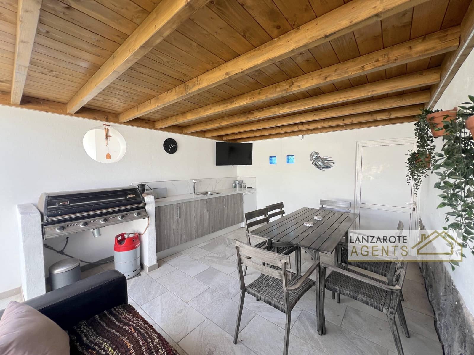 3 sypialnia Willa na sprzedaż w Playa Blanca z garażem - 544 995 € (Ref: 9691448)