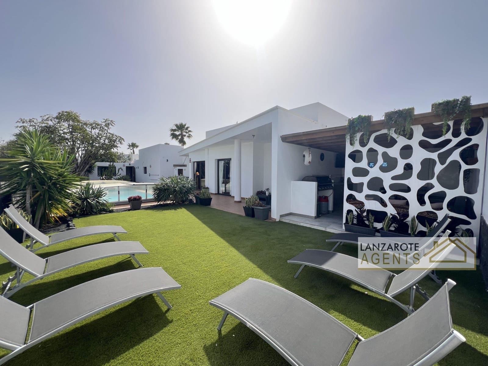 3 sypialnia Willa na sprzedaż w Playa Blanca z garażem - 544 995 € (Ref: 9691448)