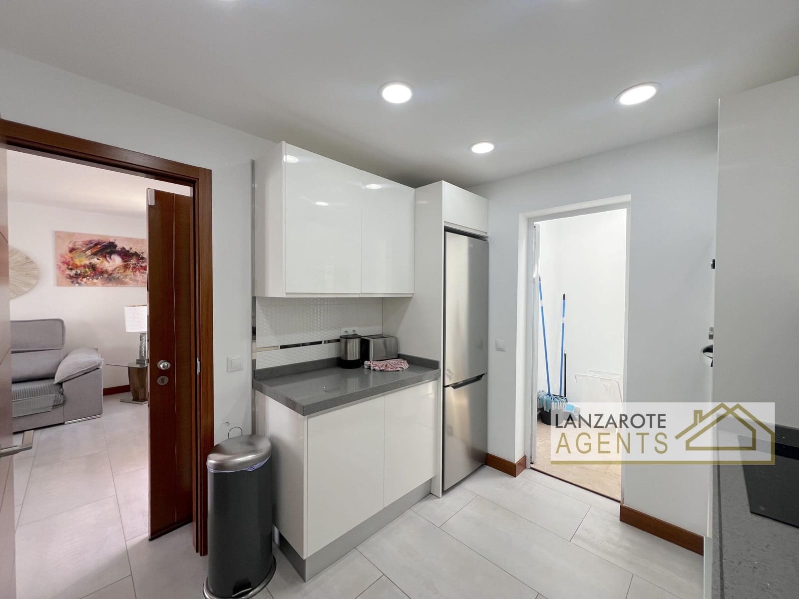 2 bedroom Villa for sale in Playa Blanca - € 475,000 (Ref: 9720320)