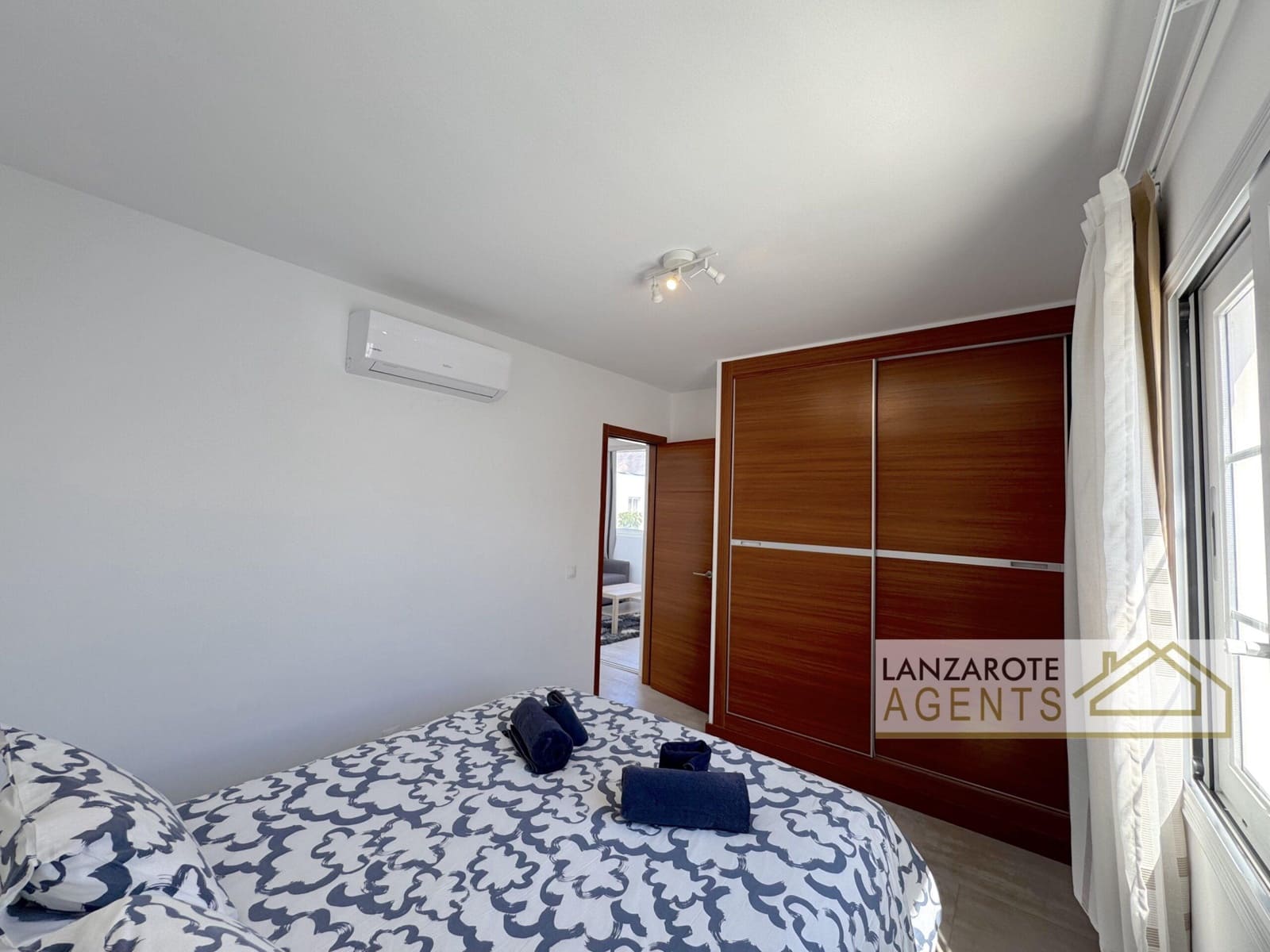 2 bedroom Villa for sale in Playa Blanca - € 475,000 (Ref: 9720320)