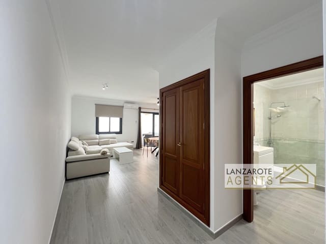 1 bedroom Apartment for sale in Playa Blanca, Yaiza - € 295,000 (Ref: 9726936)