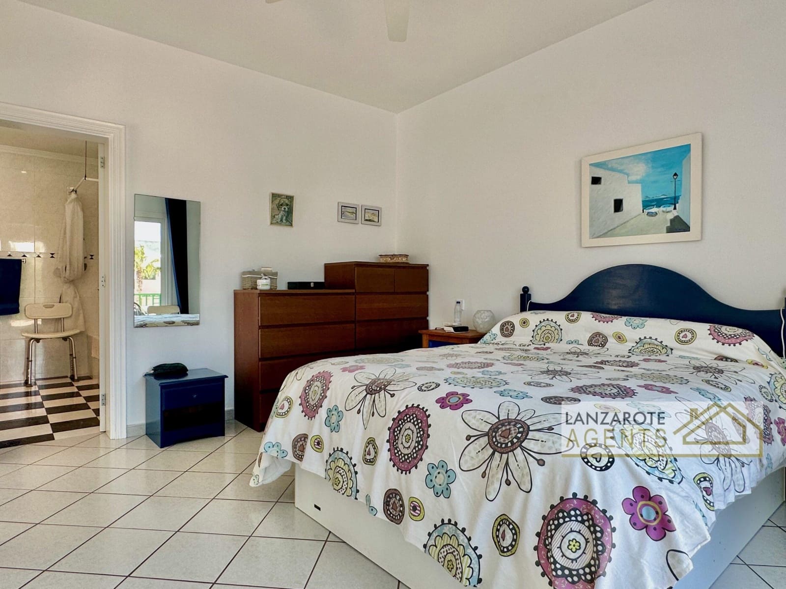 3 bedroom Villa for sale in Yaiza - € 580,000 (Ref: 9736163)