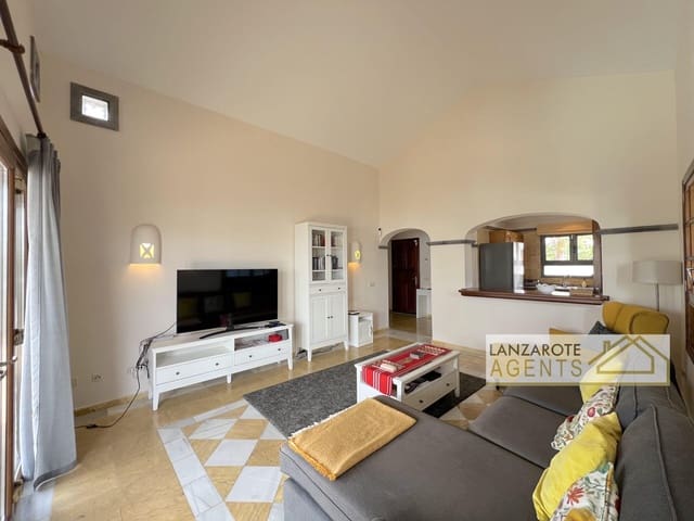 2 soverom Villa til salgs i Playa Blanca, Yaiza - € 498 000 (Ref: 9760099)