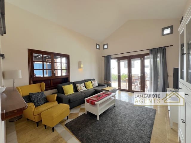 2 Zimmer Villa zu verkaufen in Playa Blanca, Yaiza mit Pool - 482.000 € (Ref: 9760099)