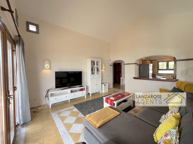 2 Zimmer Villa zu verkaufen in Playa Blanca, Yaiza mit Pool - 482.000 € (Ref: 9760099)