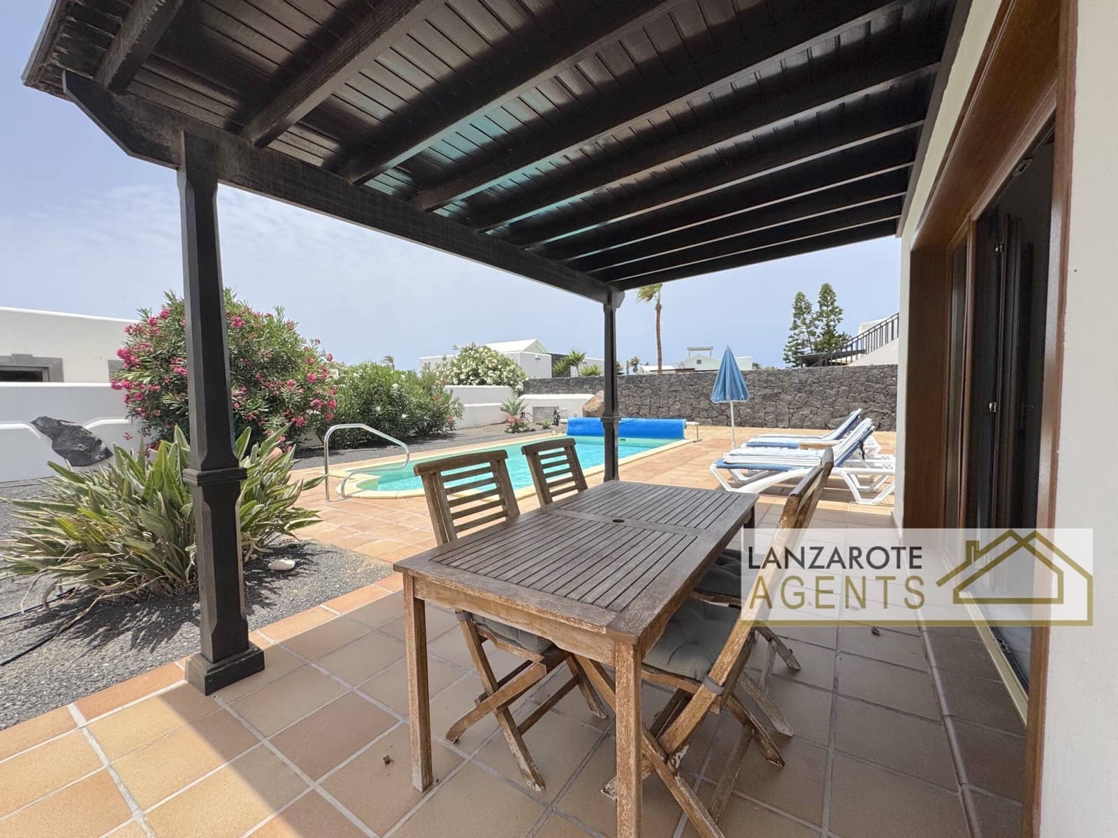2 Zimmer Villa zu verkaufen in Playa Blanca mit Pool - 482.000 € (Ref: 9760099)