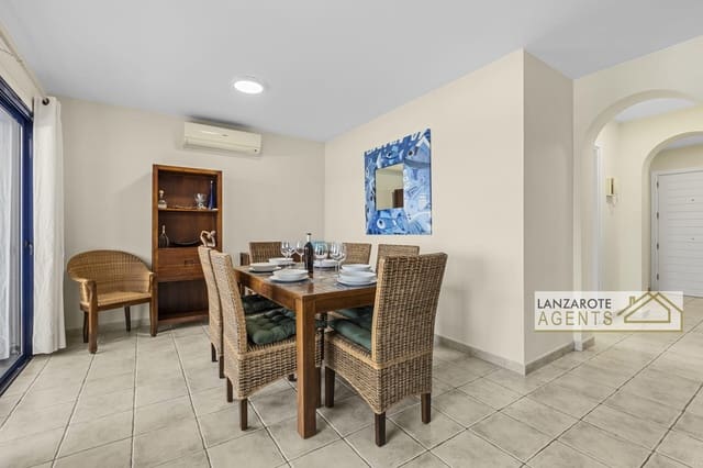 4 soveværelse Villa til salg i Playa Blanca, Yaiza med swimmingpool garage - € 590.000 (Ref: 9762388)