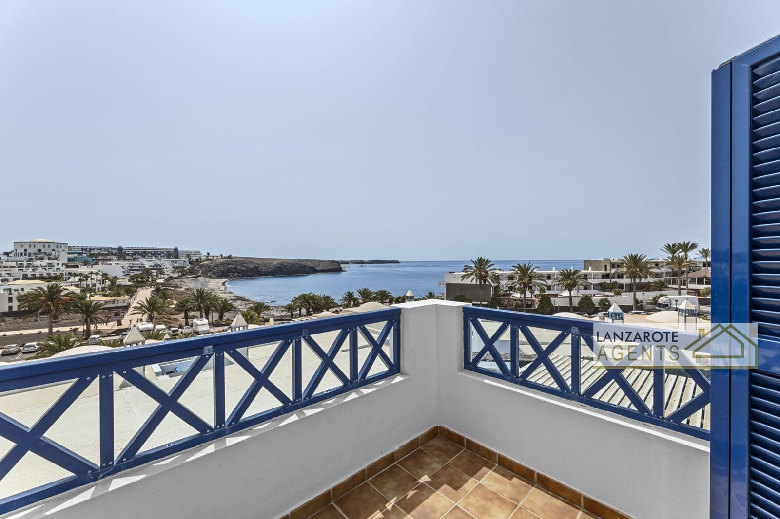 4 soveværelse Villa til salg i Playa Blanca med swimmingpool garage - € 590.000 (Ref: 9762388)