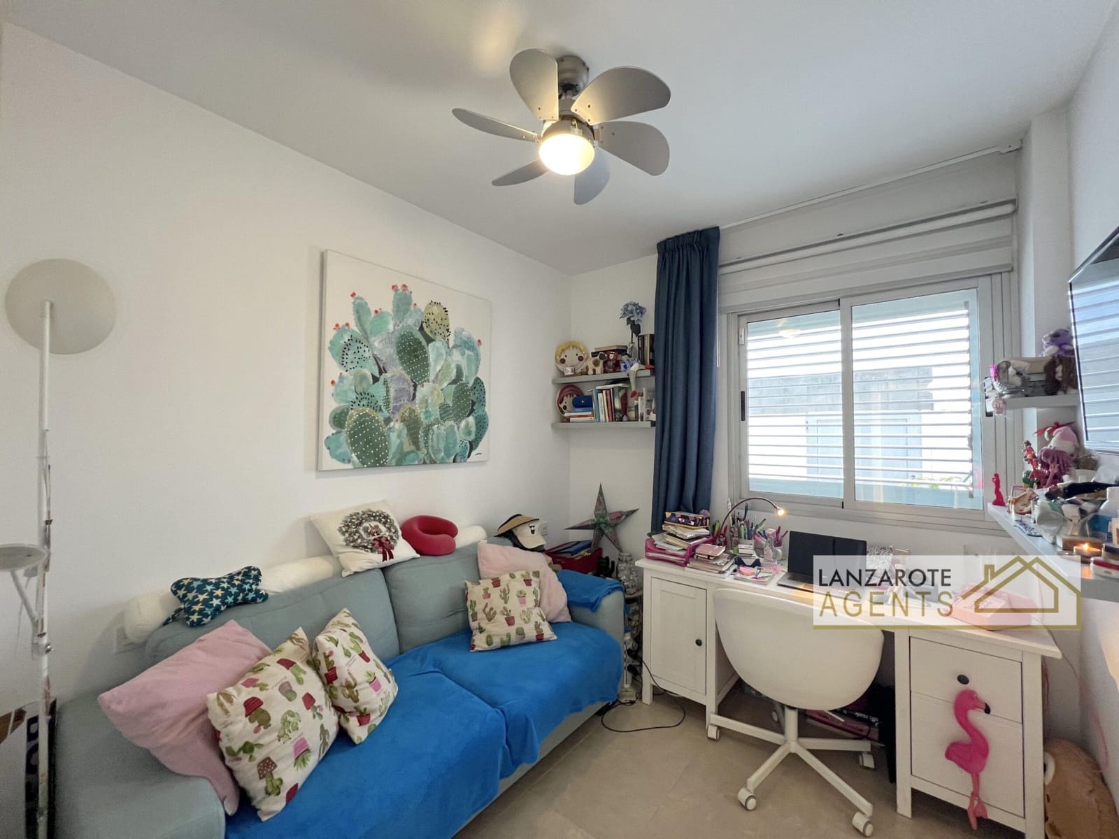 3 bedroom Villa for sale in Playa Blanca with pool - € 465,000 (Ref: 9770987)