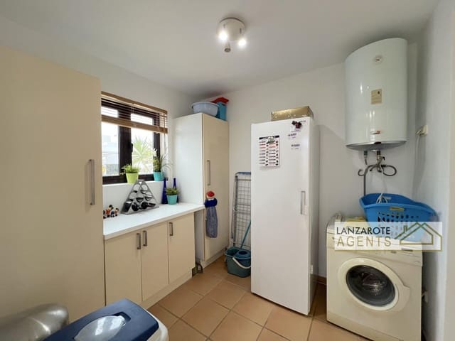 3 makuuhuone Huvila myytävänä paikassa Playa Blanca, Yaiza - 525 000 € (Ref: 9775936)