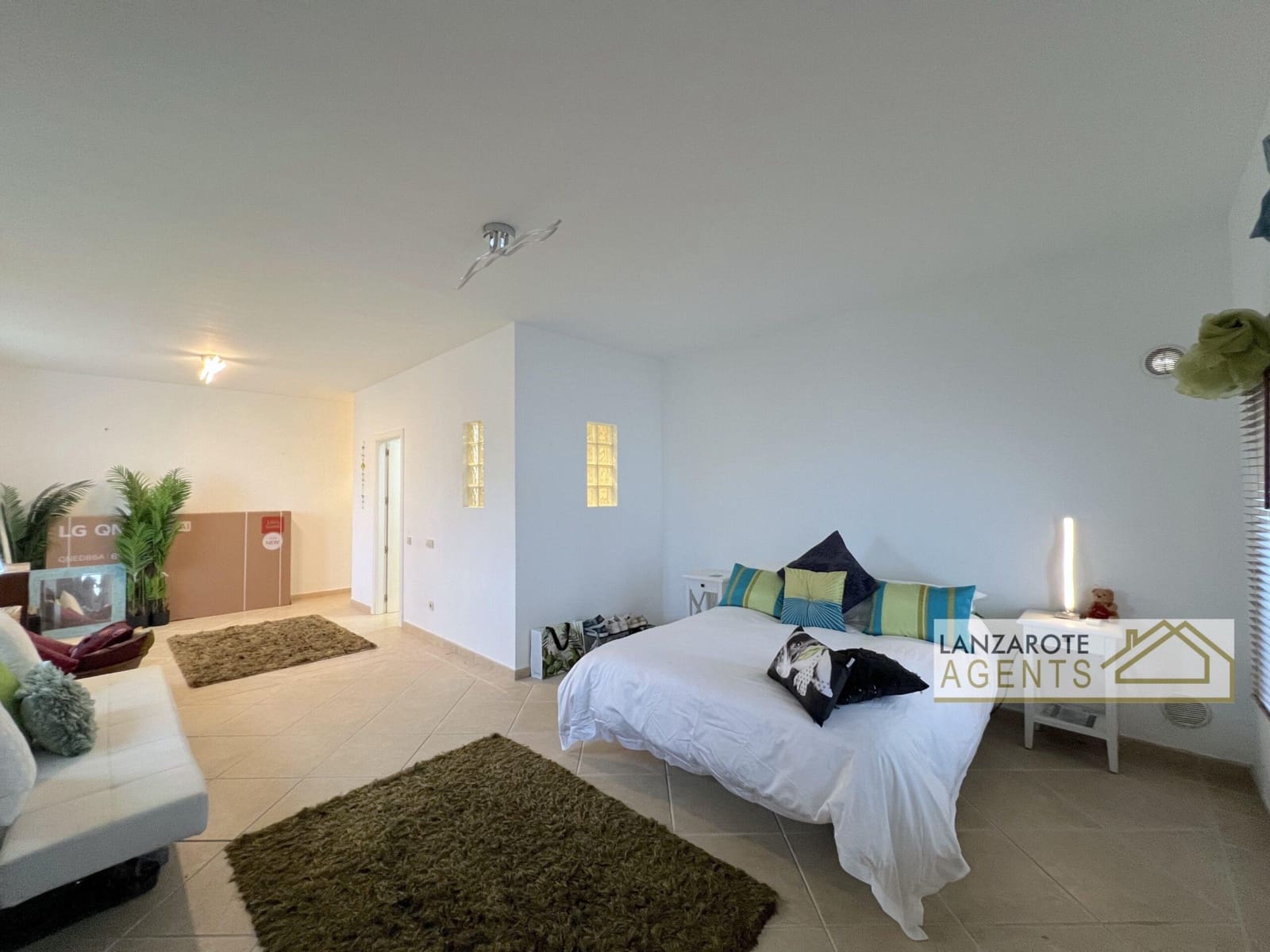 3 makuuhuone Huvila myytävänä paikassa Playa Blanca - 525 000 € (Ref: 9775936)