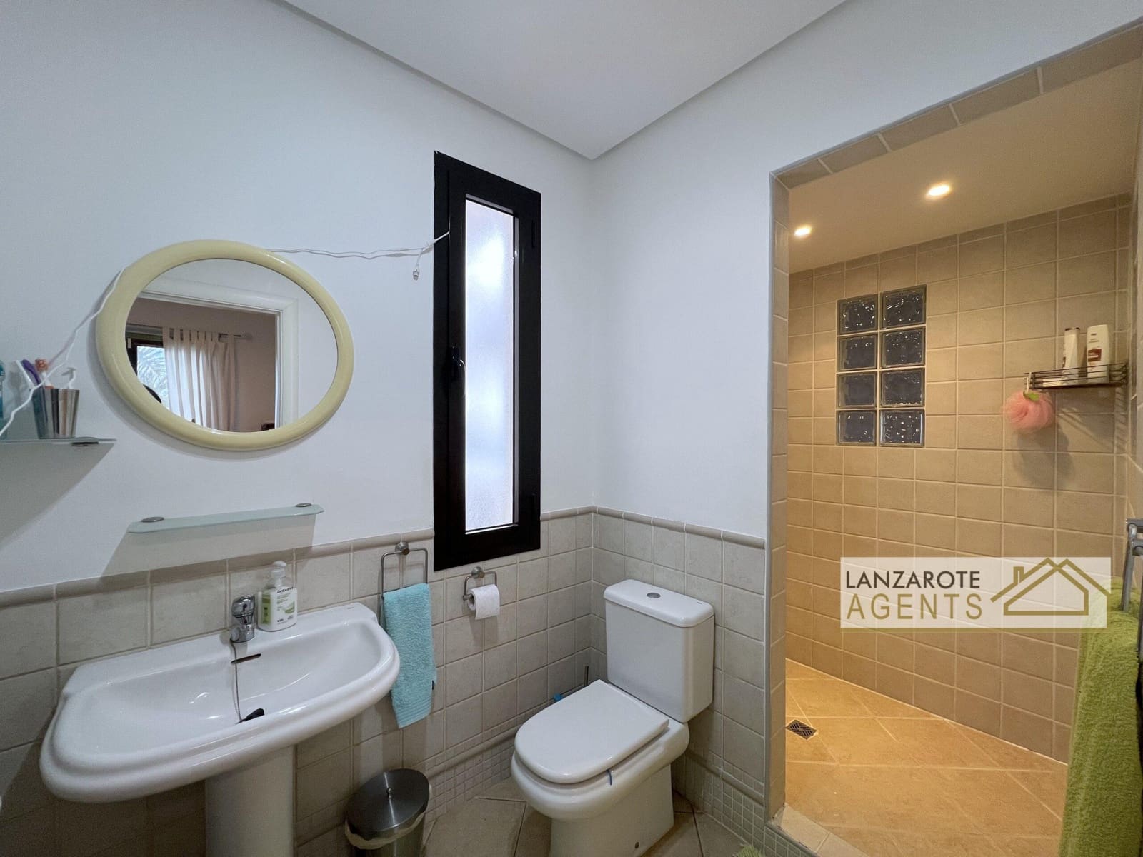 3 makuuhuone Huvila myytävänä paikassa Playa Blanca - 525 000 € (Ref: 9775936)