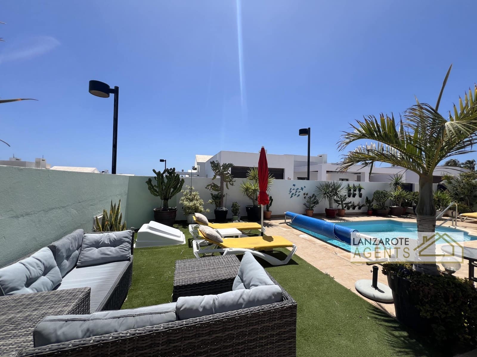 3 makuuhuone Huvila myytävänä paikassa Playa Blanca - 525 000 € (Ref: 9775936)