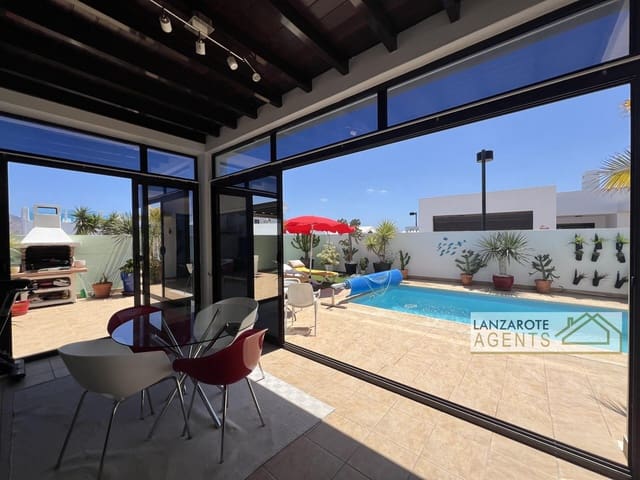 3 Zimmer Villa zu verkaufen in Playa Blanca, Yaiza mit Pool - 499.000 € (Ref: 9775936)