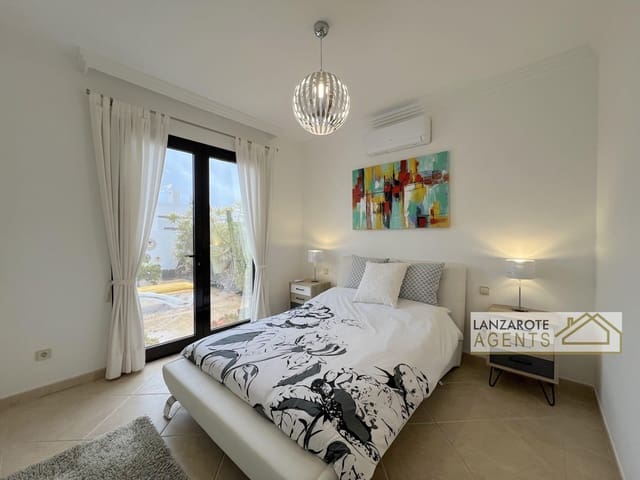 3 Zimmer Villa zu verkaufen in Playa Blanca, Yaiza mit Pool - 499.000 € (Ref: 9775936)