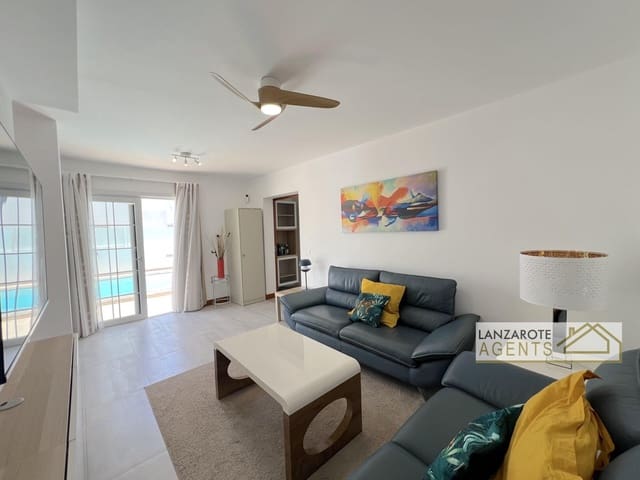 2 slaapkamer Villa te koop in Playa Blanca, Yaiza met garage - € 450.000 (Ref: 9793366)